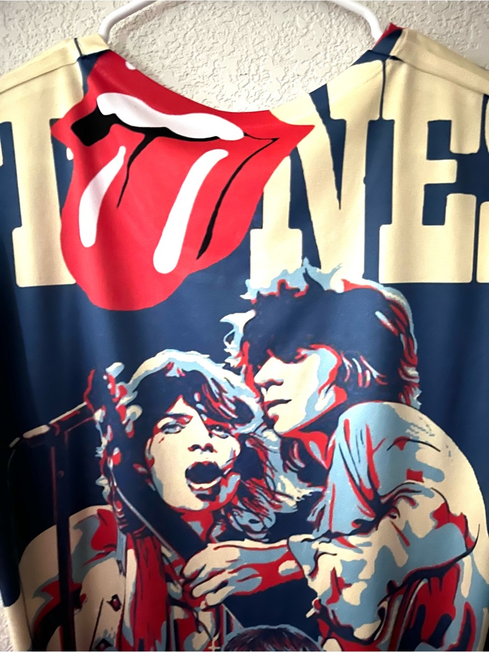 Graphic Rolling Stones Short Sleeve Tee in Navy, Red & Cream - Band Art - Picture 5 of 6